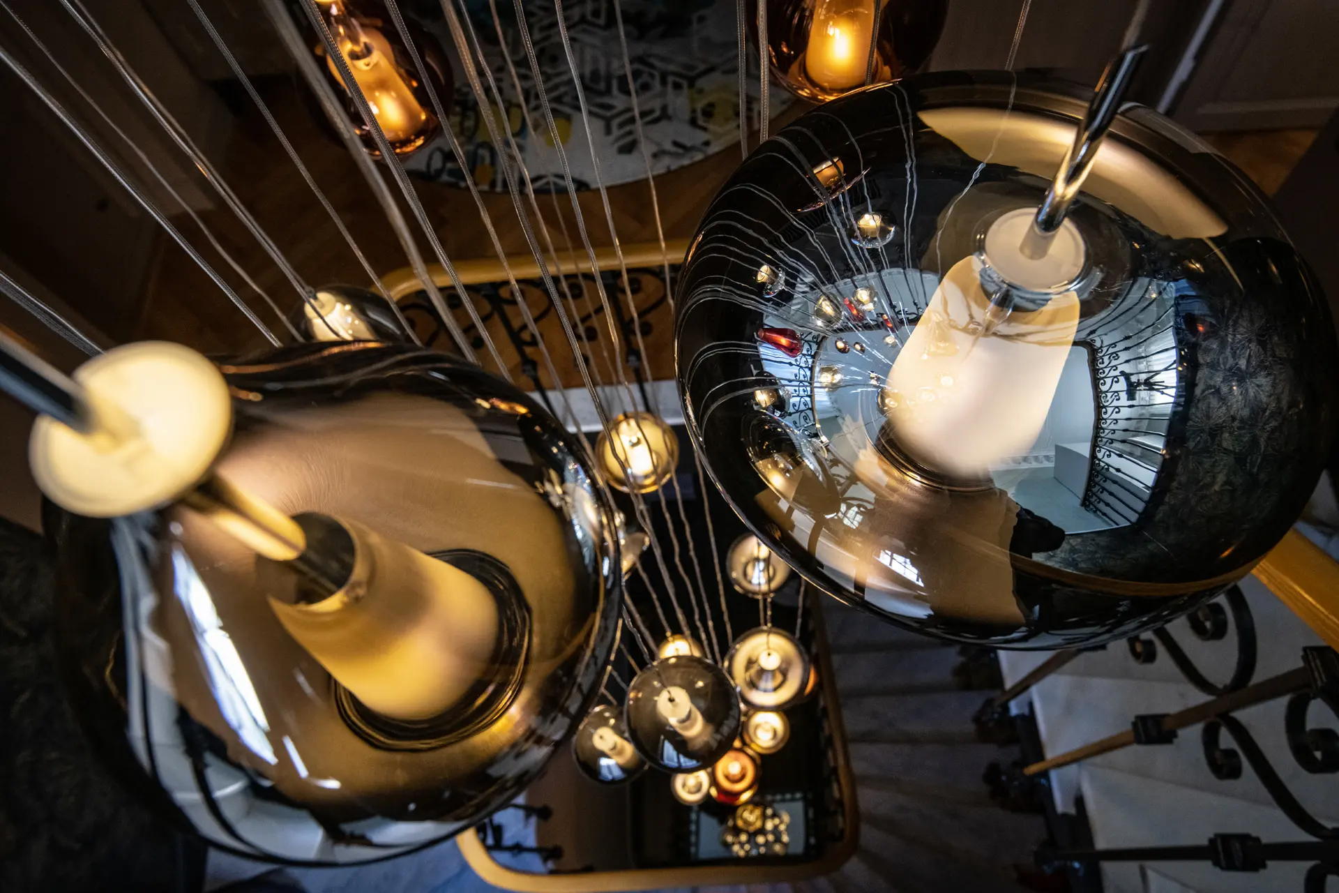 suspension en verre chromé
