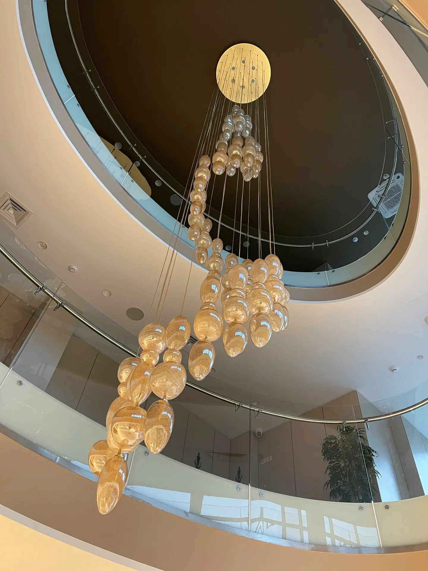 lustre moderne en spirale