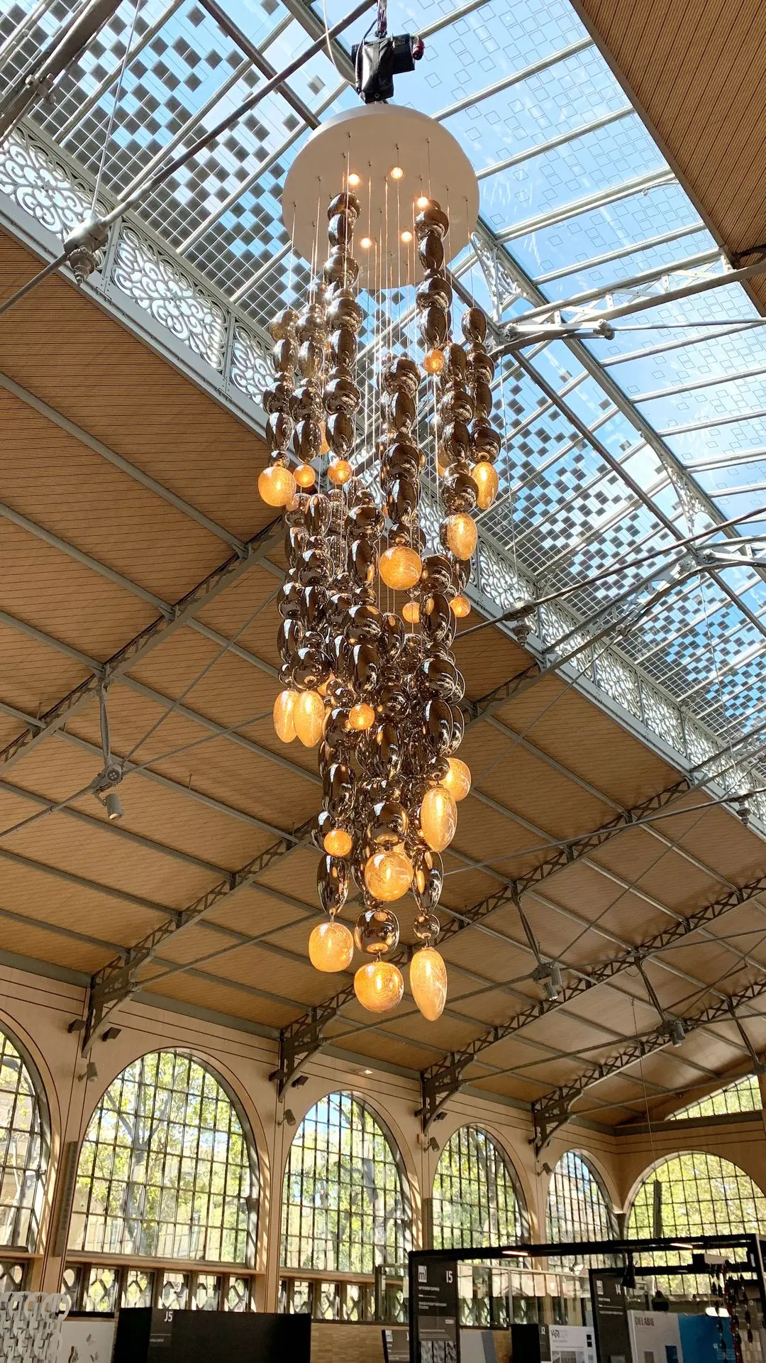 grande suspension pour hall d'hôtel