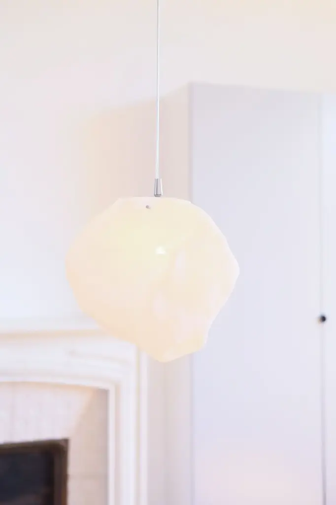 Quartz 1 Pendant Light - White (S)